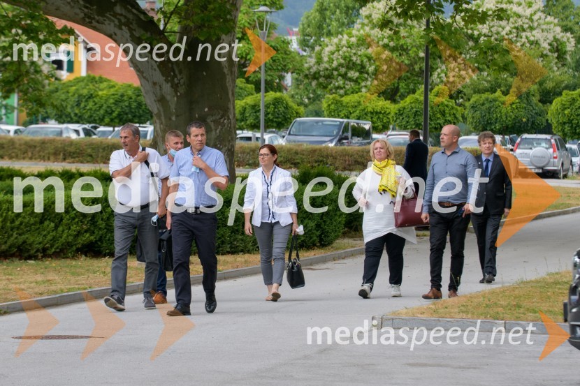 Obisk Vlade RS v Podravju, javna tribuna