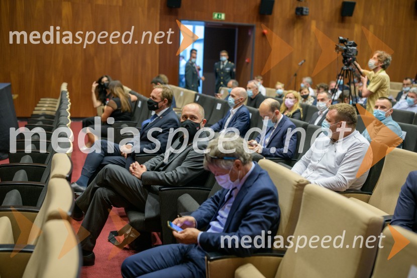 Obisk Vlade RS v Podravju, javna tribuna