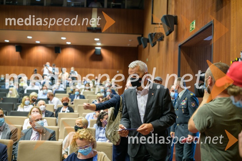  Aleksander Saša Arsenovič, župan, Mestna občina MariborObisk Vlade RS v Podravju, javna tribuna