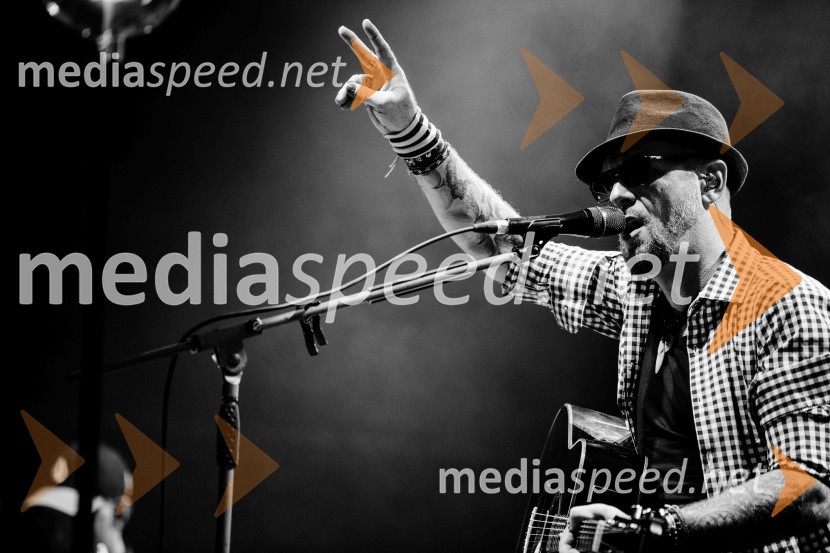  Tomi Meglič, glasbenik, pevec skupine SiddhartaVelik koncert Siddharte, Citycenter Celje