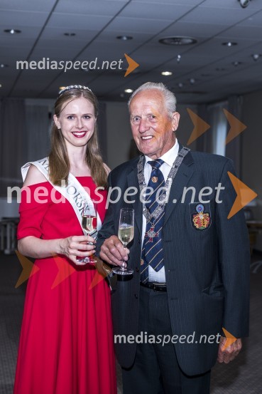 Podelitev viteškega reda Evropskega reda vitezov vina