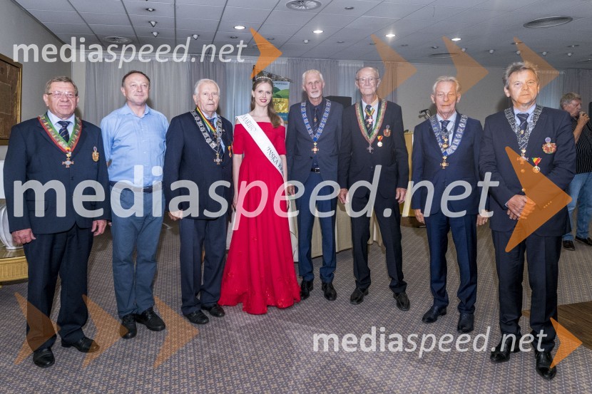 Podelitev viteškega reda Evropskega reda vitezov vina