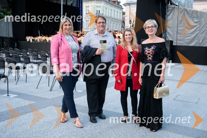  ... ;  ... ;  ... ;  Metka  Premerl, slavistkaCarmen, koncertna izvedba opere, Ljubljana Festival