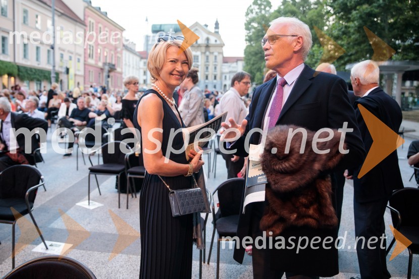  Nevenka Črešnar Pergar, lastnica in direktorica podjetja NP Consulting;  ... Carmen, koncertna izvedba opere, Ljubljana Festival