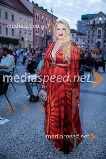  Danica Lovenjak, novinarkaCarmen, koncertna izvedba opere, Ljubljana Festival