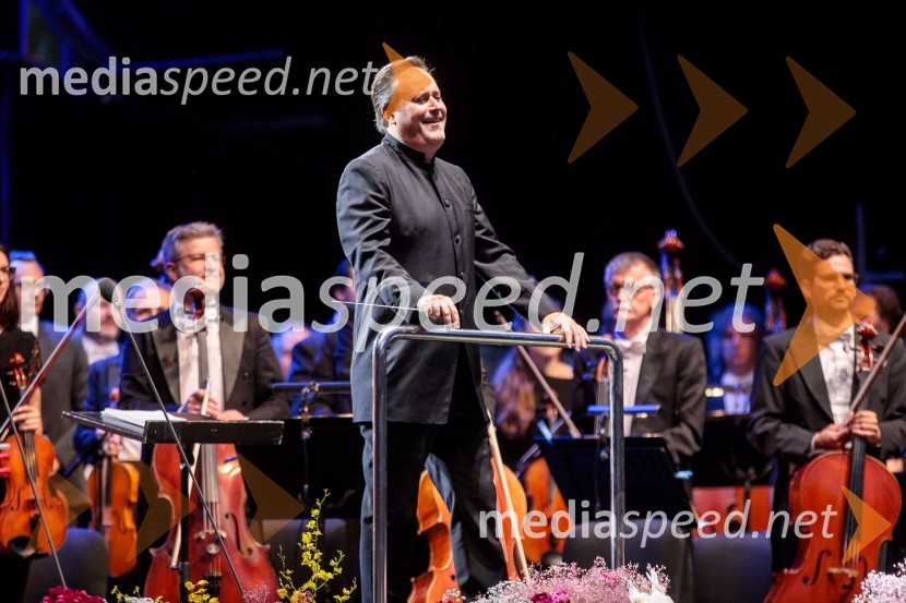  Karel Mark Chichon, dirigentCarmen, koncertna izvedba opere, Ljubljana Festival