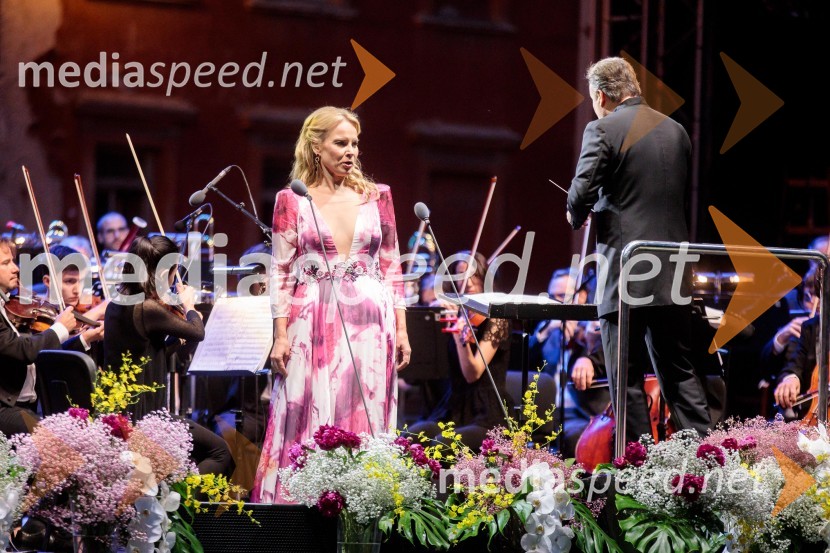  Elina Garanča, operna pevka;  Karel Mark Chichon, dirigentCarmen, koncertna izvedba opere, Ljubljana Festival