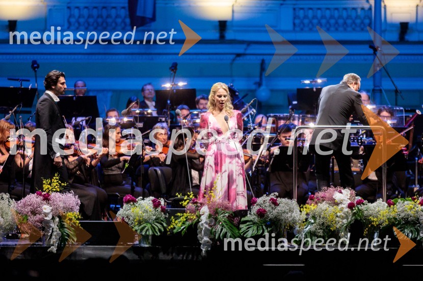  Elina Garanča, operna pevkaCarmen, koncertna izvedba opere, Ljubljana Festival