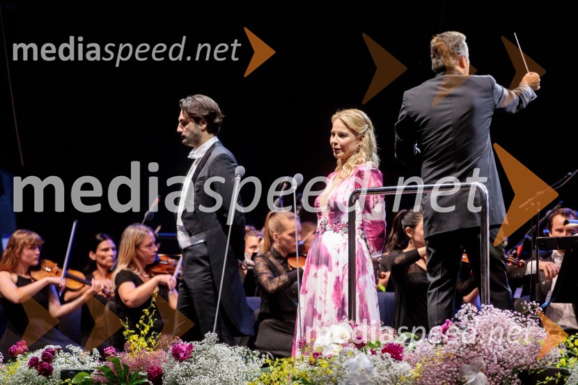  Jonathan Tetelman, operni pevec;  Elina Garanča, operna pevkaCarmen, koncertna izvedba opere, Ljubljana Festival