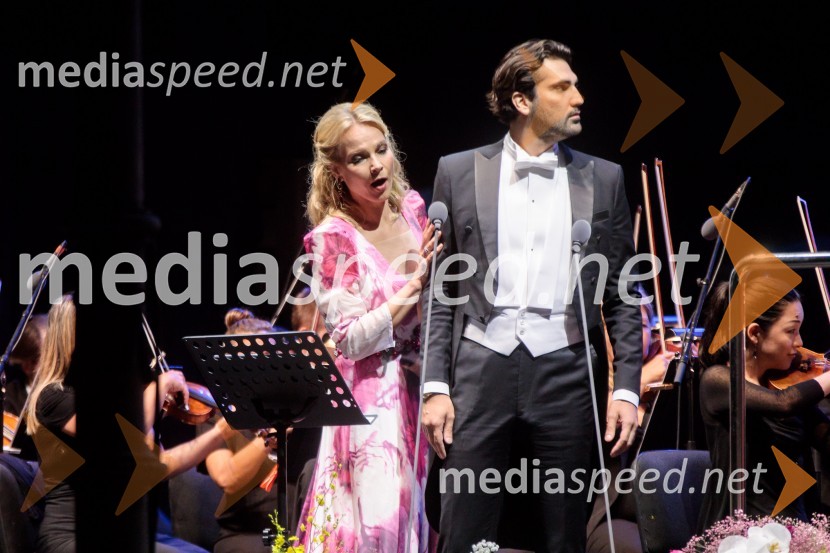  Elina Garanča, operna pevka;  Jonathan Tetelman, operni pevecCarmen, koncertna izvedba opere, Ljubljana Festival