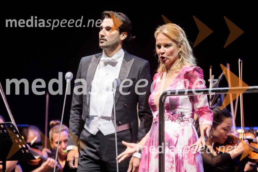  Jonathan Tetelman, operni pevec;  Elina Garanča, operna pevkaCarmen, koncertna izvedba opere, Ljubljana Festival