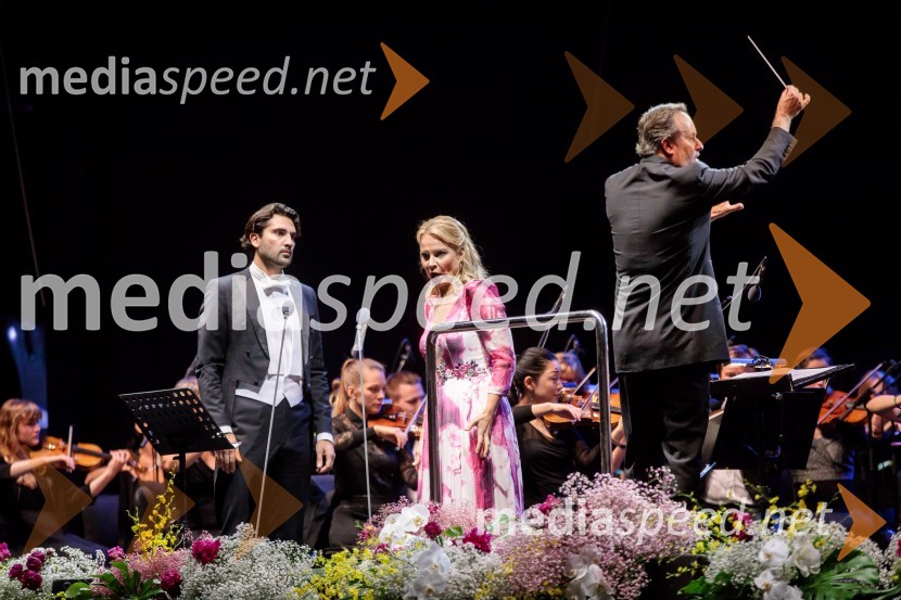  Jonathan Tetelman, operni pevec;  Elina Garanča, operna pevka;  ... Carmen, koncertna izvedba opere, Ljubljana Festival