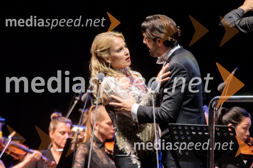  Elina Garanča, operna pevka;  Jonathan Tetelman, operni pevecCarmen, koncertna izvedba opere, Ljubljana Festival