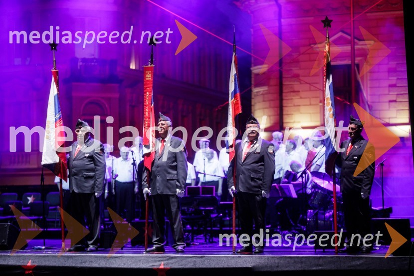 Tržaški partizanski pevski zbor Pinko TomažičNosil bom rdečo zvezdo