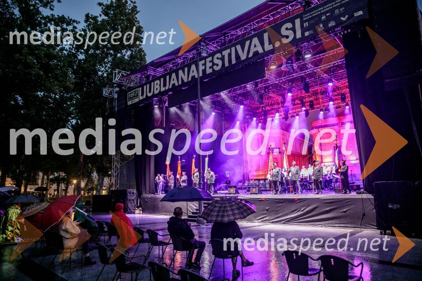 Tržaški partizanski pevski zbor Pinko TomažičNosil bom rdečo zvezdo