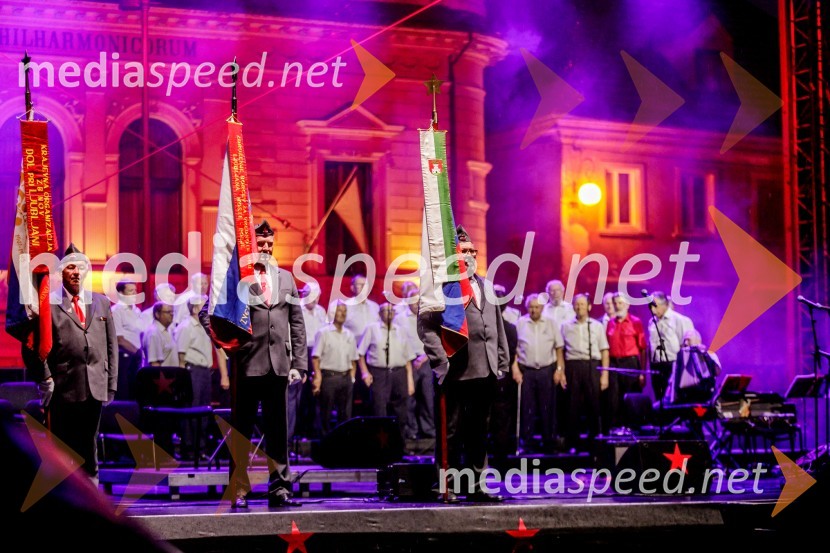 Tržaški partizanski pevski zbor Pinko TomažičNosil bom rdečo zvezdo