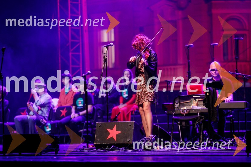 Nosil bom rdečo zvezdo