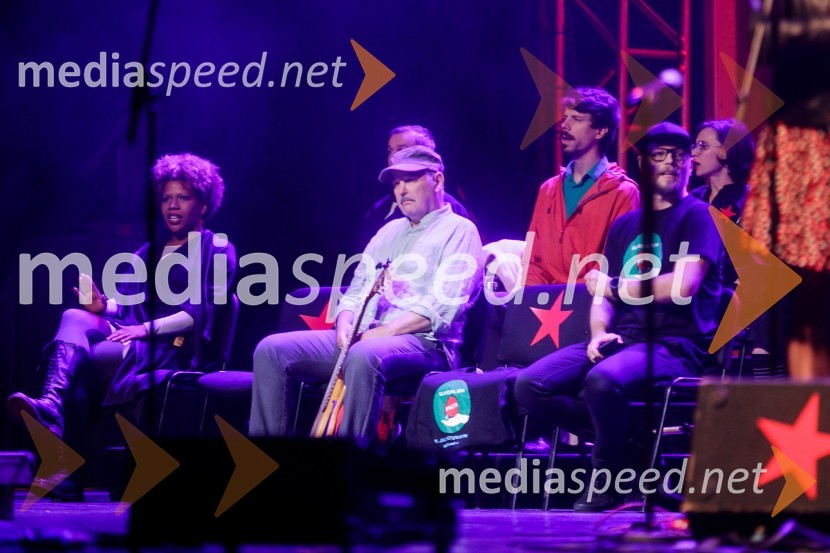 Nosil bom rdečo zvezdo