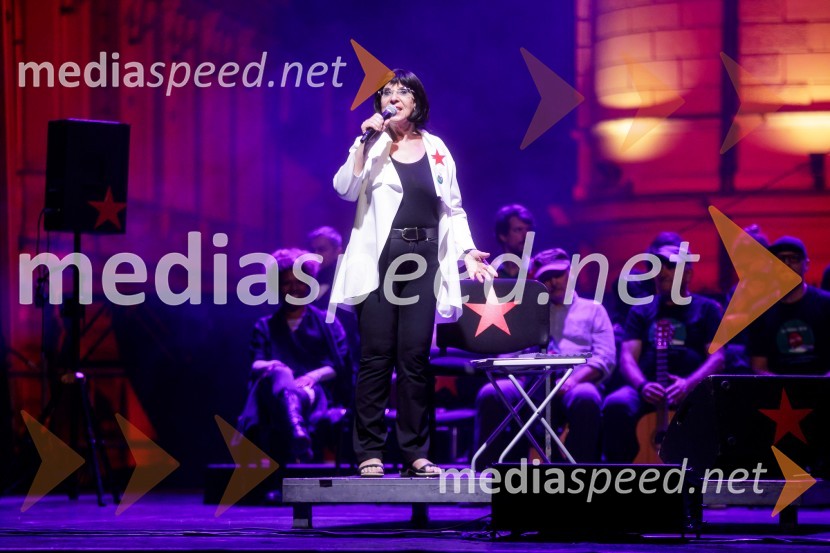  Svetlana Makarovič, pisateljicaNosil bom rdečo zvezdo