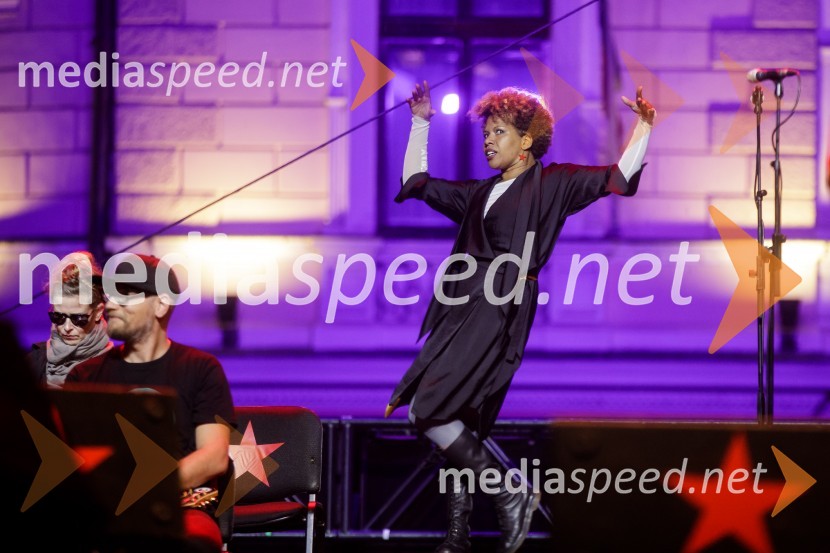 Nosil bom rdečo zvezdo