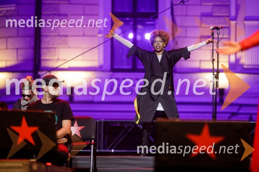 Nosil bom rdečo zvezdo