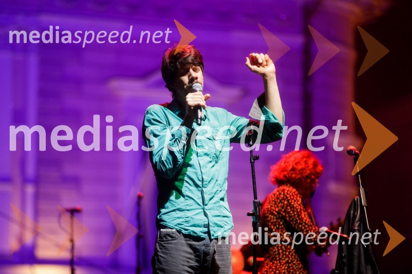 Nosil bom rdečo zvezdo