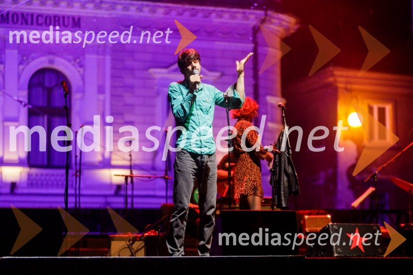 Nosil bom rdečo zvezdo