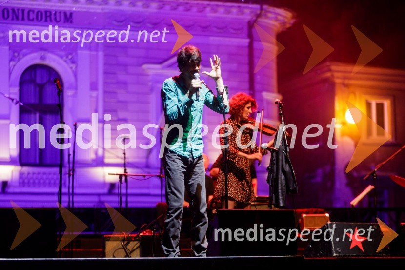 Nosil bom rdečo zvezdo