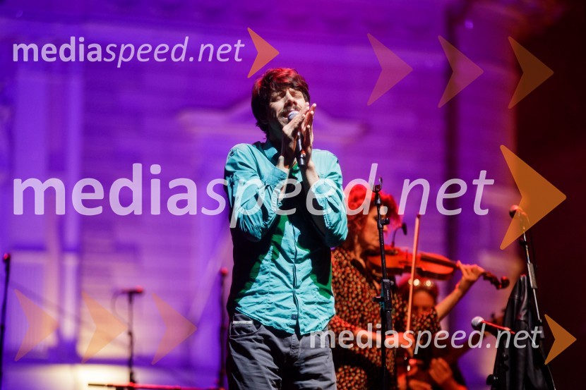 Nosil bom rdečo zvezdo