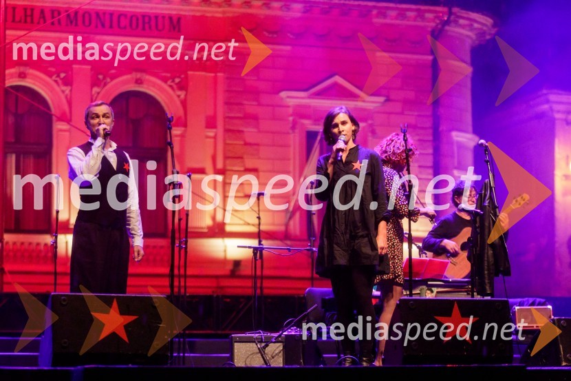 Nosil bom rdečo zvezdo