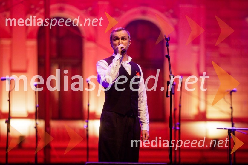 Nosil bom rdečo zvezdo