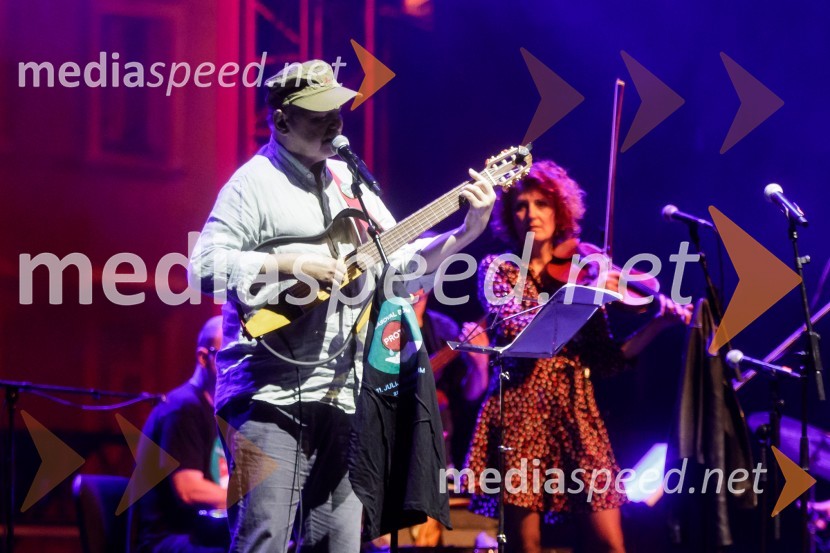 Nosil bom rdečo zvezdo