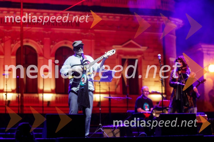 Nosil bom rdečo zvezdo