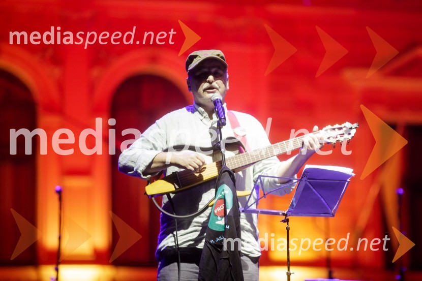 Nosil bom rdečo zvezdo