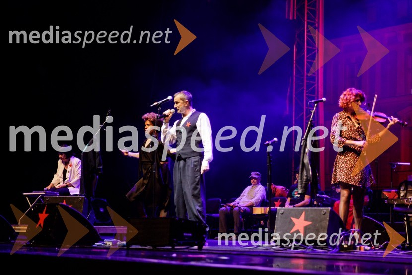 Nosil bom rdečo zvezdo