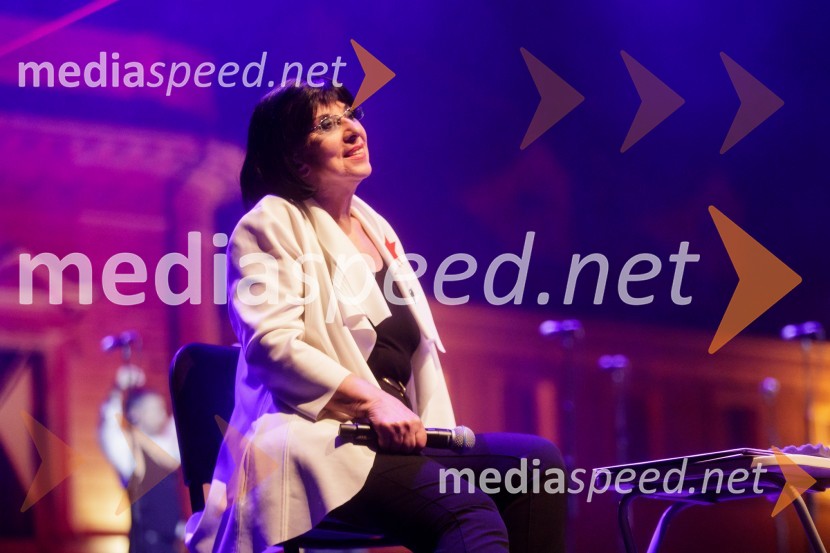  Svetlana Makarovič, pisateljicaNosil bom rdečo zvezdo