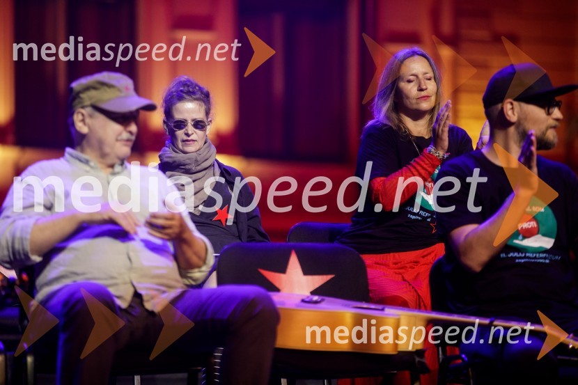 Nosil bom rdečo zvezdo