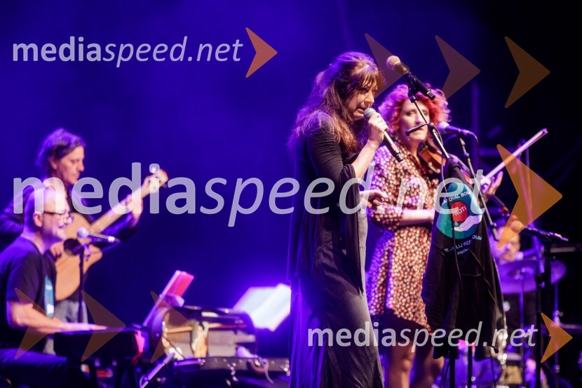 Nosil bom rdečo zvezdo