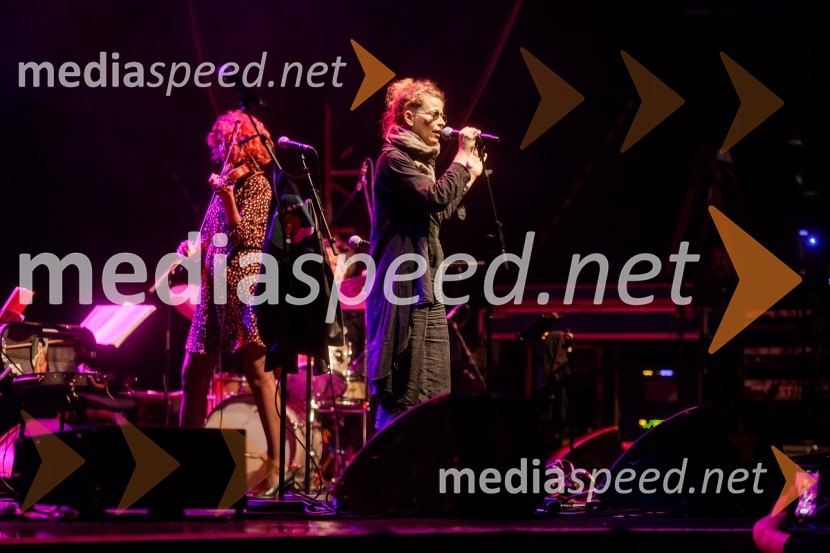 Nosil bom rdečo zvezdo