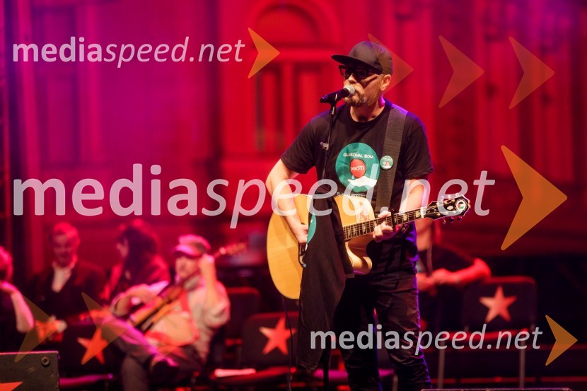  Primož Siter, glasbenik in radijski moderator, Radio AktualNosil bom rdečo zvezdo