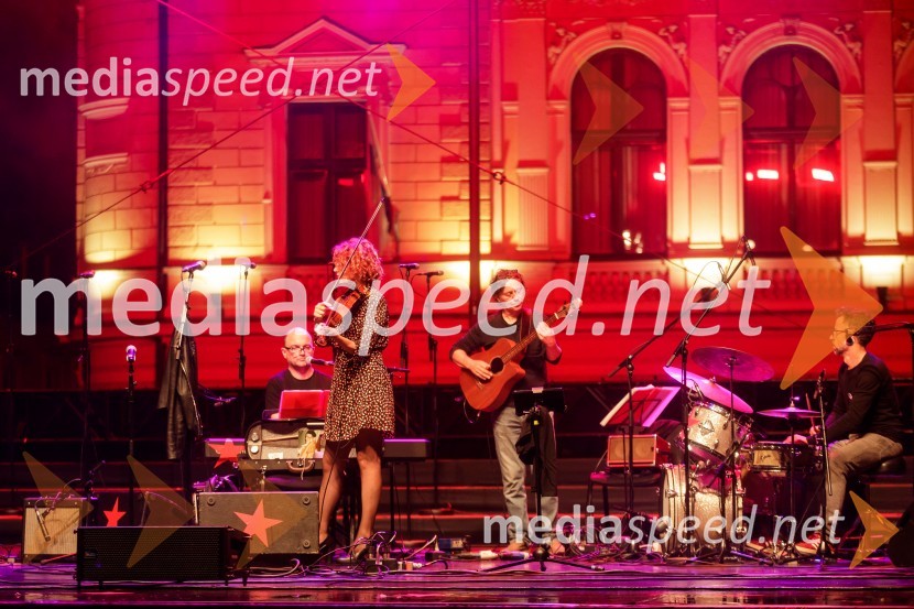 Nosil bom rdečo zvezdo