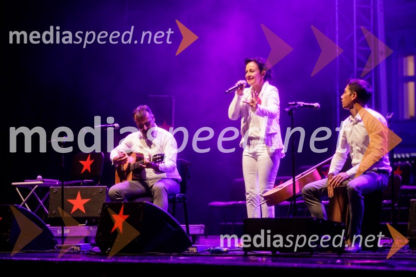 Nosil bom rdečo zvezdo