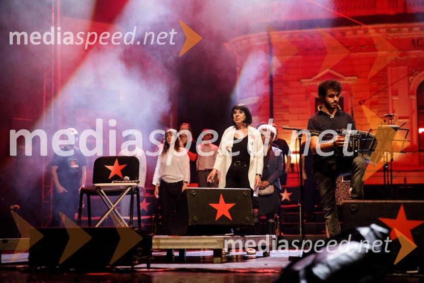  Svetlana Makarovič, pisateljicaNosil bom rdečo zvezdo