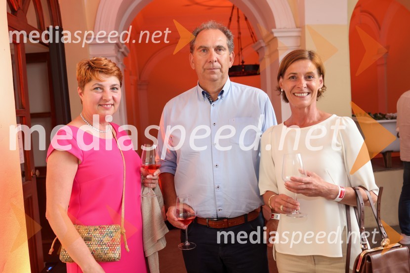 Nova KBM tudi letos na Festivalu Lent poskrbela za izviren poletni večer