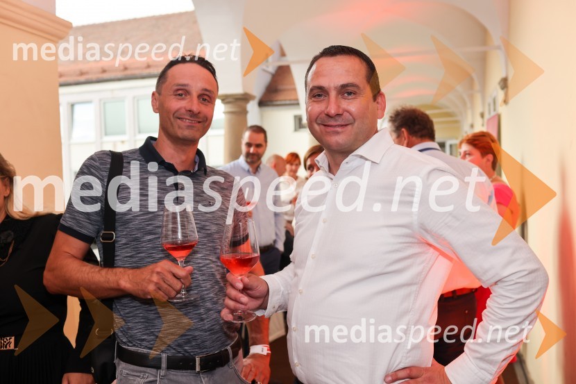 Nova KBM tudi letos na Festivalu Lent poskrbela za izviren poletni večer