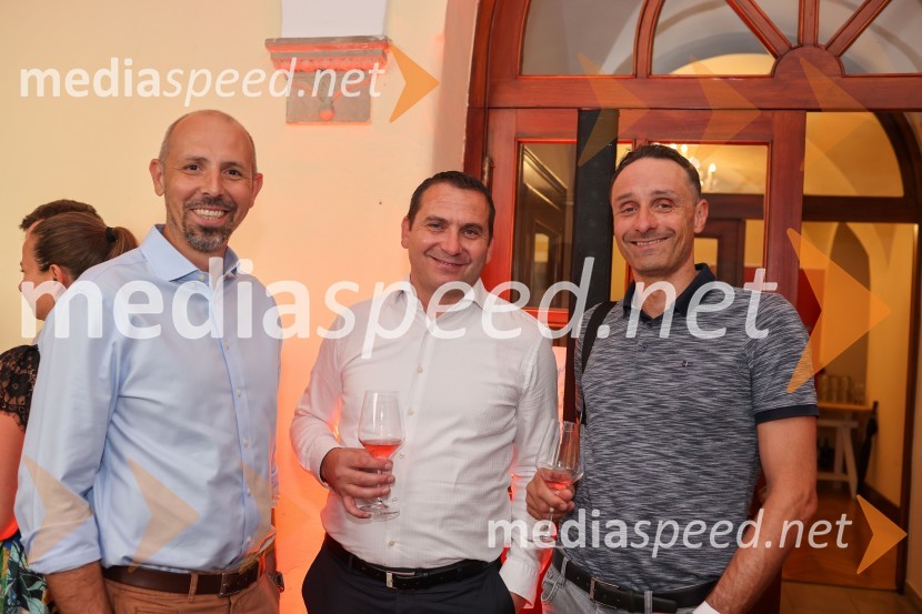 Nova KBM tudi letos na Festivalu Lent poskrbela za izviren poletni večer