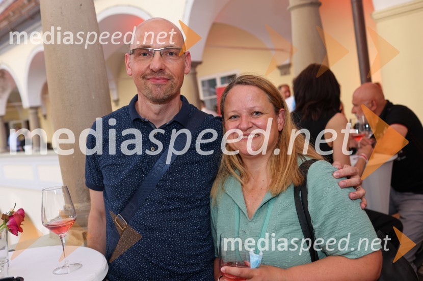 Nova KBM tudi letos na Festivalu Lent poskrbela za izviren poletni večer