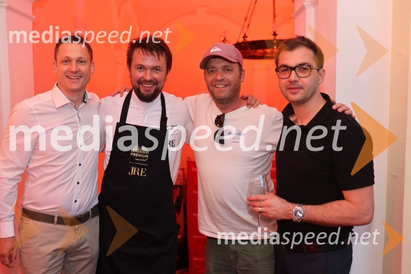 Nova KBM tudi letos na Festivalu Lent poskrbela za izviren poletni večer