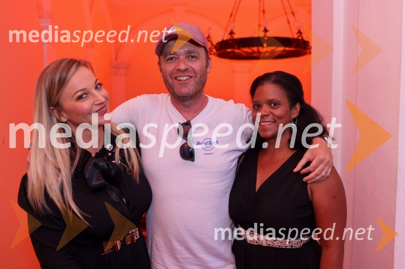 Nova KBM tudi letos na Festivalu Lent poskrbela za izviren poletni večer