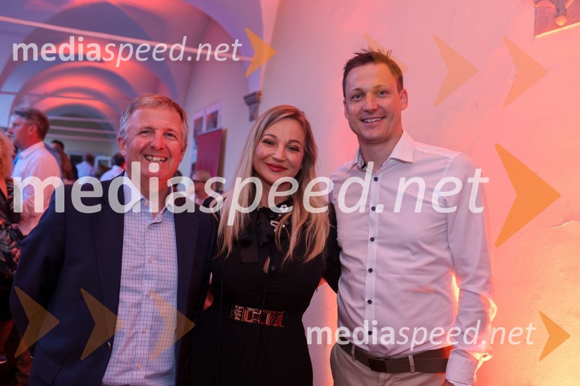 Nova KBM tudi letos na Festivalu Lent poskrbela za izviren poletni večer